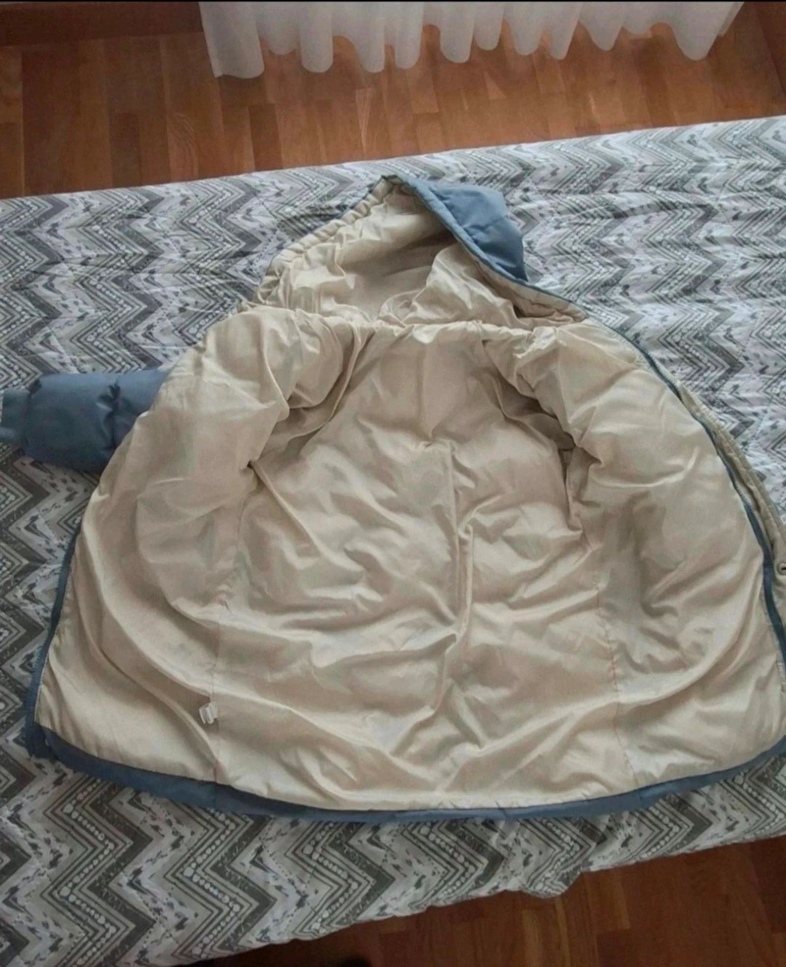 Girl's padded coat, with hood, blue color, size 8 – photo 4